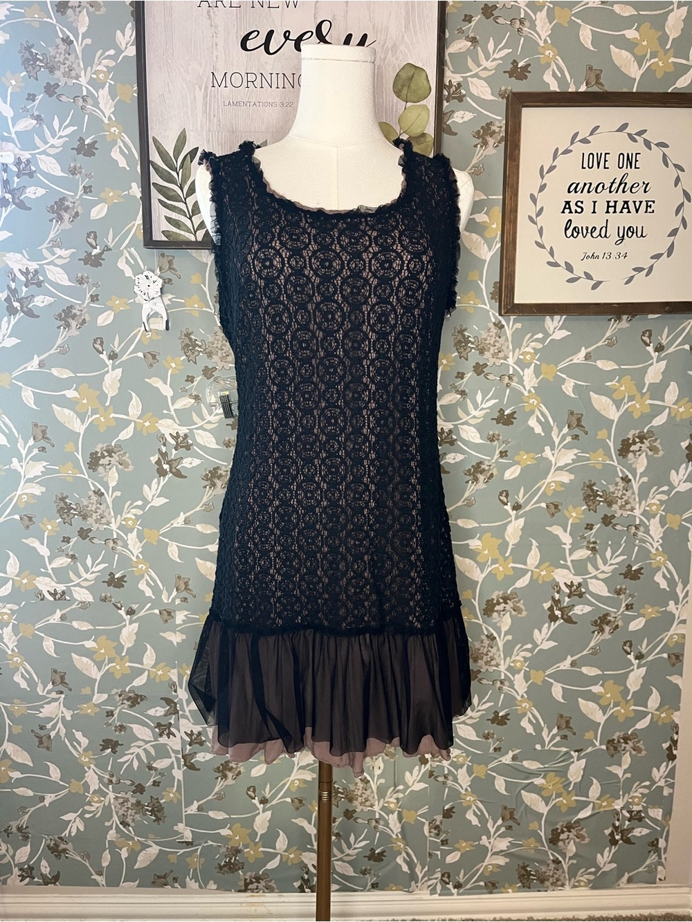 Mystree Taupe and Black Lace Flapper Dress Size M